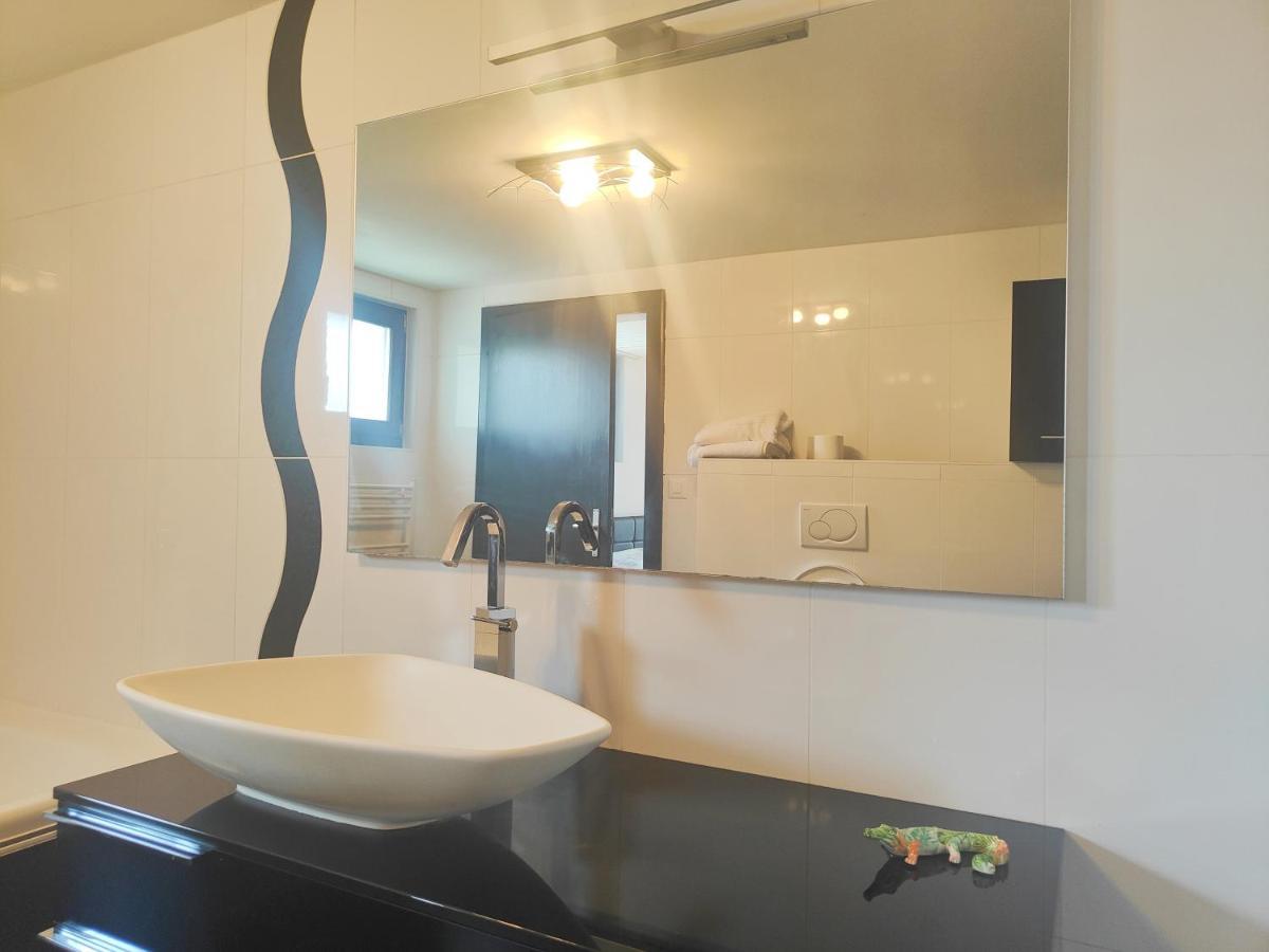 La Lapia Apartment Monthey Ngoại thất bức ảnh
