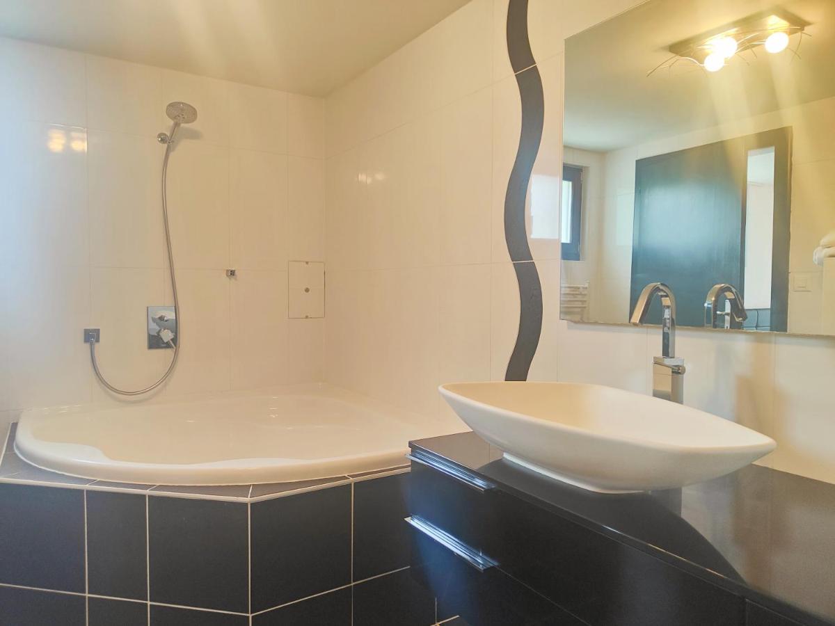 La Lapia Apartment Monthey Ngoại thất bức ảnh