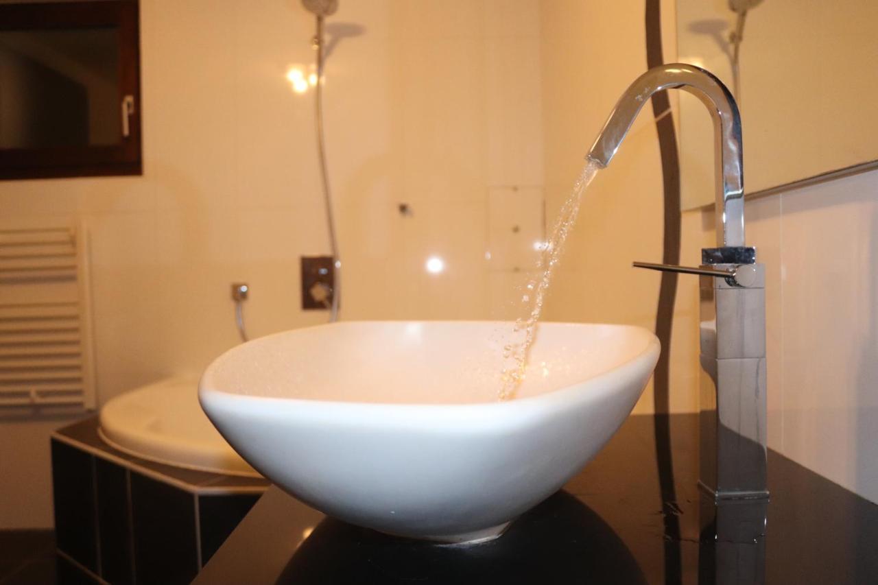 La Lapia Apartment Monthey Ngoại thất bức ảnh